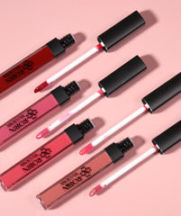 Lip Gloss: Lustrous Lip Luminescence